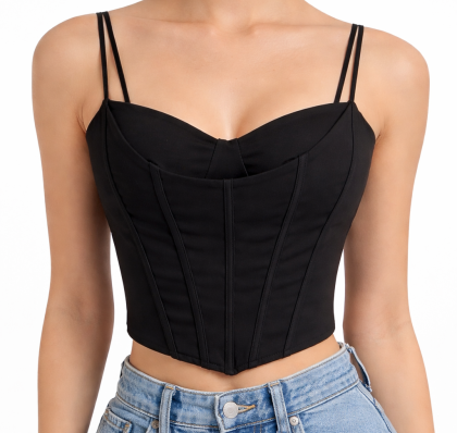Elegant corset top and high-waisted jeans2